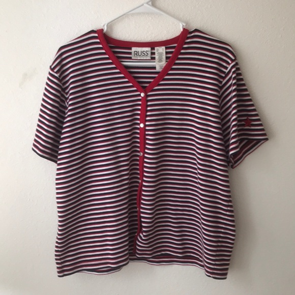 button up - Picture 1 of 3